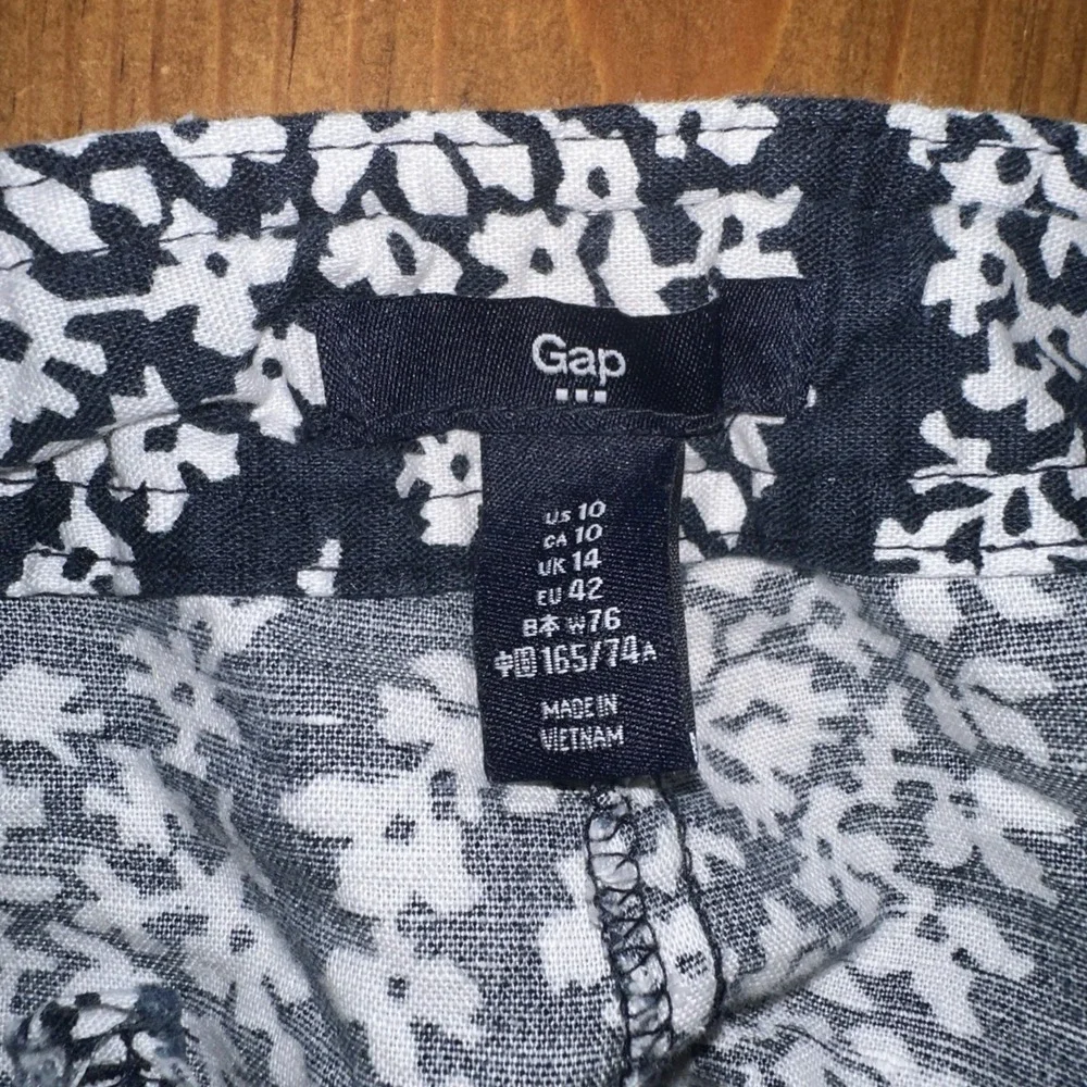 GAP waist rise